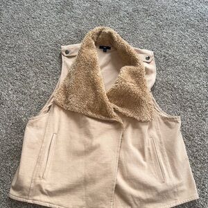 Gap Women's xl Tan Sherpa-Lined Vest one button front pockets EUC